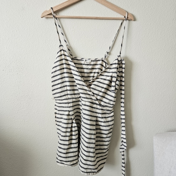 Linger On - Playsuit for Women Billabong M - Picture 2 of 13